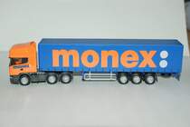 Scania R TL Gardinenplanen-Sattelzug  Monex  (GB) 