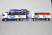 Volvo FH12 Baustoff-Hngerzug mit Ladekran ,,Nelskamp''