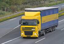 DAF XF, Sattelzug auf der A2 bei Lehrte, am 02.10.2010