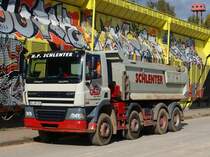 Der Fahrer des Daf CF 85.410 macht an der Trafostation an der Forkenbeckstrasse in Aachen seine wohlverdiente Pause.