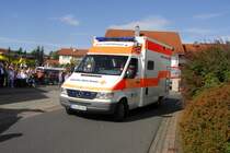 MB Sprinter des DRK ist eingesetzt zur bung der DRK-Ortsvereinigung Marbach in 36100 Petersberg-Marbach anl. dem  Tag der offenen Tr  am 03.10.2010