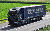 Scania 164G V8 580  van Bentum  auf der A61 bei Rheinbach - 16.09.2010