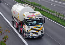 Scania R 420 Tanksattel  Menath Transporte  auf der A61 bei Rheinbach - 16.09.2010