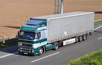 Volvo Sattelzug aus Polen  DROZD  - A61 bei Weilerswist 06.09.2010