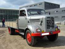 Borgward B 555 A Pritschenkipper. Im Jahr 1959 wurde bei Borgward aus dem B 4500 das Modell 555. Das A steht fr Allradantrieb. Diese Fahrzeuge wurden meistens von Behrden wie z.B. dem THW geordert. Oldtimertreffen an der  Alten Dreherei  in Mlheim an der Ruhr. 