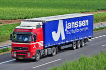 Volvo FH12  Janssen auto`s  auf der A61 Heimerzheim - 31.08.2010