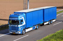 Scania 164L 480 Hngerzug  R & S Van Vark Transport  auf der A61 Weilerswist - 06.09.2010