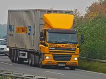 DAF CF  mit 40 Fu� Seecontainer auf dem Auflieger am 07.10.2010 auf der A4 kurz vor dem Autobahnkreuz Aachen Fahrtrichtung K�ln.