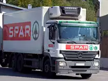 ACTROS-2541 beliefert am Sonntagnachmittag eine Filiale;101010