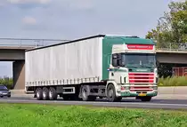 Scania 124L 420  Rijser Transport BV  auf der A61 Miel - 23.09.2010