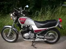 Suzuki GR650

Meine Suzuki 650 hat 28 Jahre auf dem Buckel.

http:/www.suzuki-gr650.de