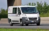 Citroen Jumper auf der A61 bei Miel - 23.09.2010