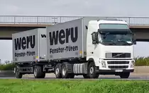 Volvo FH 440 H�ngerzug  WERU  auf der A61 bei Miel - 23.09.2010