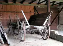 alter Ackerwagen in Scheune