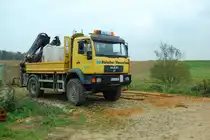 Ein Kipper der Firma H�lscher Wasserbau, es ist ein MAN LE280B, der im Auftrag der Rheinbraun an der Errichtung von Pumpstationen zur Entw�sserung des Tagebaues Garzweiler II beteiligt ist.14.10.2010