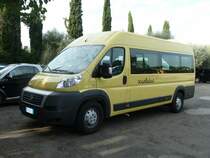 Fiat Ducato als Schulbus in Rom, Oktober 2010