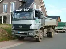 MB Axor von LINK-BAU steht in 36100 Petersberg-Marbach, Oktober 2010 