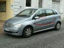 MB B-Klasse der Marienapotheke steht auf einem Parkplatz in 36088 H�nfeld, Oktober 2010