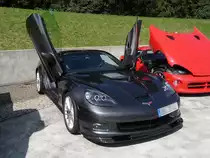 Macht hoch die T�r  lautet das vorweihnachtliche Motto dieser nicht ganz serienm��igen Corvette C6 ZR1 mit Fl�gelt�ren.