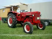 McCormick D432, 4-Zyl.Diesel mit 32PS, Baujahr 1960, Traktortreffen in St.Peter, Aug.2010 