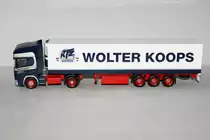 Scania 144 TL K�hlkoffer-Sattelzug  Wolter Koops  (NL) 