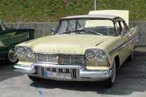 Viertrige Plymouth Belvedere Limousine der zweiten Baureihe von 1957 auf der US-Car-Show in Grefrath im August 2010.