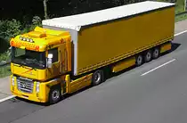 Renault - Magnum von Keller-Transporte auf dem Weg in den S�den der Republik - gesehen 19.7.10