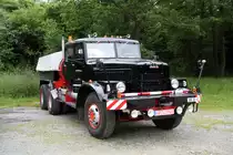 Kraz 258 B1 Zugmaschine beim Oldtimertreffen in Steinbach am 25.06.2010. Ab 1970 war dieses Fahrzeug bei der Wismut in Schlema im Einsatz bis es 1992 von einem Privatmann gekauft und damit vor dem Verfall gerettet wurde.