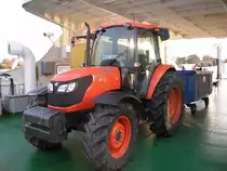 Kubato-Traktor stand am 30.Oktober 2010 auf dem F�hrschiff  VITTE  w�hrend der �berfahrt nach Hiddensee.