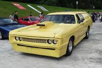 Ein 1970er Plymouth  Fury Sport Suburban  Station Wagon - also sind  Rennkombis  auch keine Erfindung unserer Zeit... So zu sehen auf der US-Car-Show in Grefrath im August 2010.