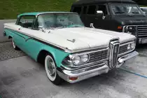 Ein Edsel Ranger von 1959 auf der US-Car-Show in Grefrath im August 2010.
Diese Marke der Ford-Werke gab es nur drei Jahre lang, dann verschwand sie wieder vom Markt.