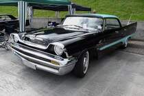 Ein Desoto Firesweep Sportsman von 1957 auf der US-Car-Show in Grefrath im August 2010. Diese zu Chrysler gehrende Marke verschwand nach 1960 vom Markt.