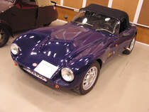 Winziger britishe Sportwagen, Ginetta G12. Foto: 17.10.2010, Sonderausstellung zur Mecsek Rallye.