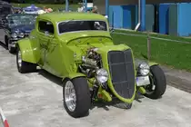 Neues vom Stra�enfrosch (auch auf Ford-Basis): Klein, gr�n, leise (weil Motor aus)... 
Gesehen auf der US-Car-Show in Grefrath im August 2010.