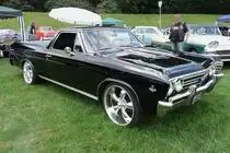 Der Chevrolet  El Camino  327 Pick-Up der zweiten Generation, gebaut von 1964-1967, auf der US-Car-Show in Grefrath im August 2010.