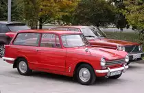 Triumph Shooting Break, seitenansicht Foto: 17.10.2010, Sonderausstellung zur Mecsek Rallye.