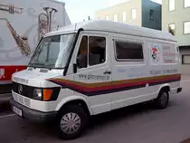 MB_207D tourt von Veranstaltung zu Veranstaltung;101009