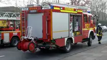 W�hrend eines Einsatzes in Bilefeld-Schildesche aufgenommen. Das Mercedes 1525 Modell eines RW der BF Bielefeld.