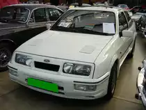 Ford Sierra Cosworth. 1986 - 1987. Der Sierra Cosworth wurde 1985 auf dem Genfer Salon als Ford´s Beitrag zum Tourenwagensport vorgestellt. Die Produktion begann 1986. Motorisiert war das Auto mit einem 4-Zylinderreihenmotor, der aus 1.993 cm� 204 PS leistete. Die enorme Leistung verdankte der Sierra Cosworth einem Garret Torbolader mit Ladeluftk�hlung. Meilenwerk D�sseldorf.