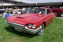 Ford Thunderbird der vierten Generation, gebaut 1964-1966, auf der US-Car-Show in Grefrath im August 2010.