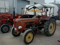 Schl�ter S650V, 4-Zyl.Diesel mit 4328ccm und 56PS, von dem Typ wurden zwischen 1963 und 1966 800 St�ck gebaut, Traktorentreffen in Hausen an der M�hlin, Sept.2010