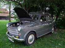 STEYR-FIAT_1200N  Millecento ;Baujahr1954;gibt einen kleinen Einblick zu seinem 36PS Motor;100704