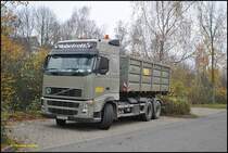 Volvo Abrollkipper, am 21.11.10 im Goslar.
