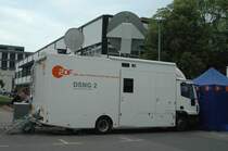 Mercedes Benz, Fernsehbertragungswagen des ZDF, Mainz im Einsatz in Berlin. Das Fahrzeug ist ein SNG (Satellit News Gaterin), SNG 2. Das Foto entstand am 28. August 2008. (C) Matthias Rhe

