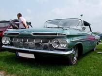 Chevrolet-Impala bei einer Oldtimerausstellung in Neukirchen/V�ckla;100704