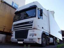 DAF XF95.480 aus Bulgarien wre mit dem weissen Auflieger Startklar fr die Abreise;101010