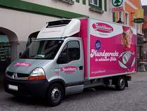 Renault-Trafic vom  Schaumrollenknig  auf seiner Zustelltour im Mhlviertel;101102