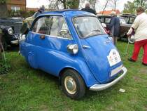 Limousine BMW 300  Isetta  aus Cottbus bei der Oldtimer-Rally, Wohlenberg 01.05.2010