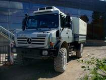 Unimog U 4000, weltweit einmaliges Transportfahrzeug mit extremer Gelndegngigkeit, davon kann sich jeder berzeugen bei offiziellen Mitfahrten im Gelnde des Unimog Museums in Gaggenau,(ein eindrucksvolles Erlebnis, sehr empfehlenswert) Aug.2010