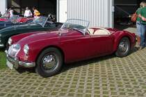 MG A 1600 Mk II vor den Hallen des Flugplatzes Niershorst (Grefrath, 11.9.2010)